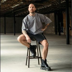 Meet your Posher, Brock